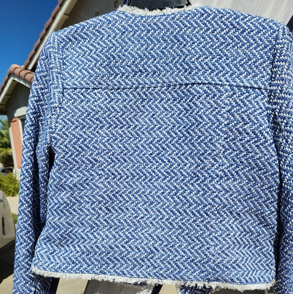 Jacket - Picture 2 of 5